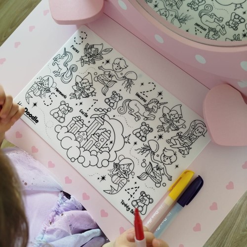 Mata silikonowa do kolorowania A4 Bajkowe Królestwo   Hey Doodle