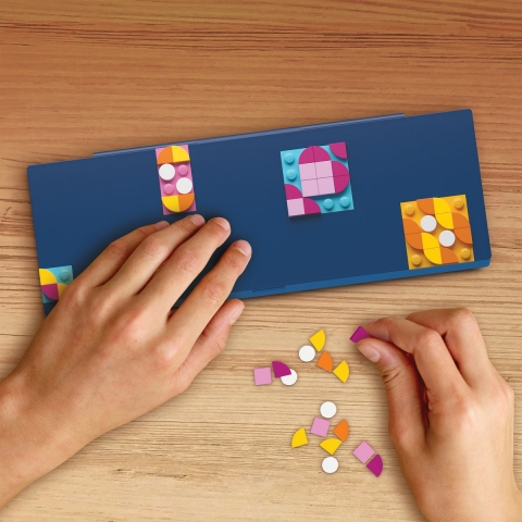 Piórnik LEGO DOTS z płytkami do dekoracji